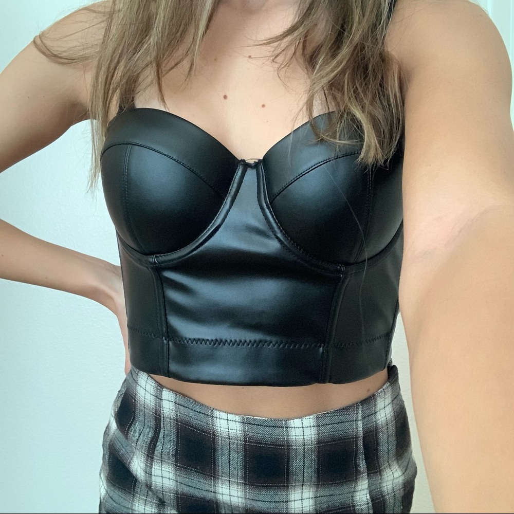 faux leather corset bustier - Picture 2 of 8
